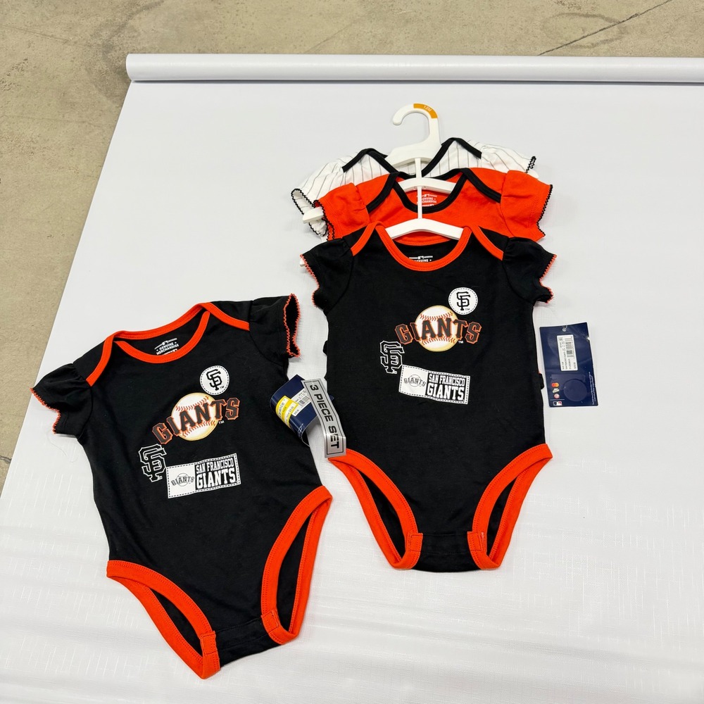MLB San Francisco Giants 4 Piece Infant Bodysuit Set Black Orange White 12M NWT